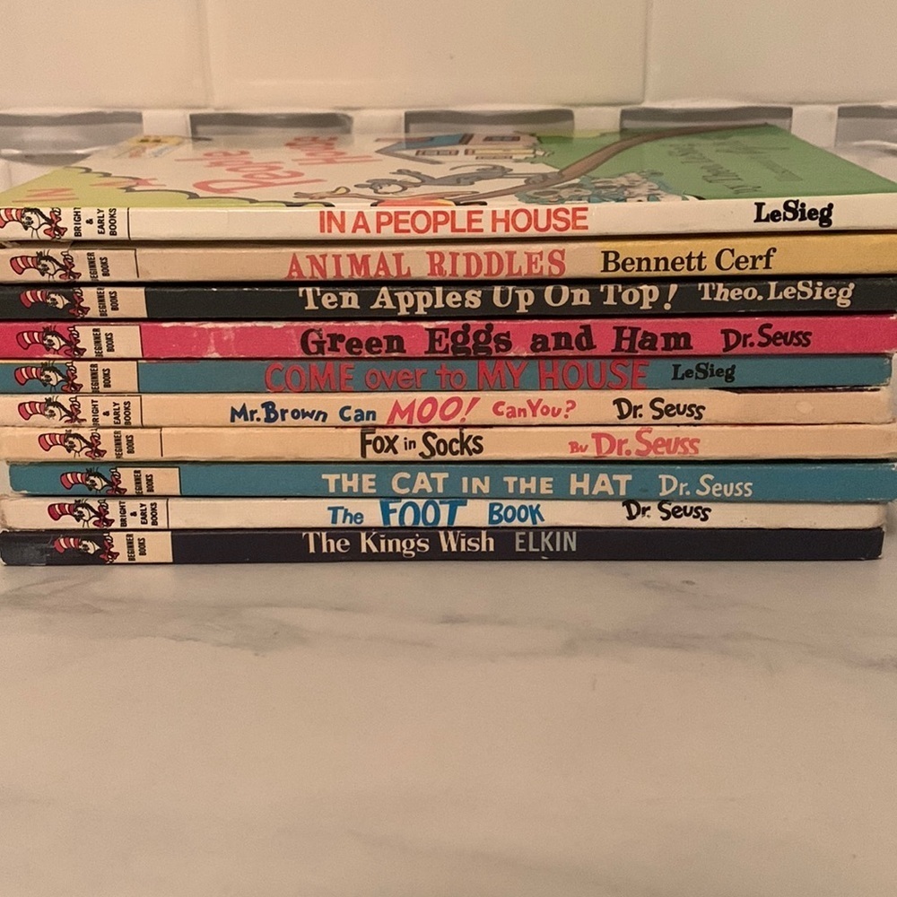 8 Dr. Seuss books and 2 other kids books.  Benjamin elkin book